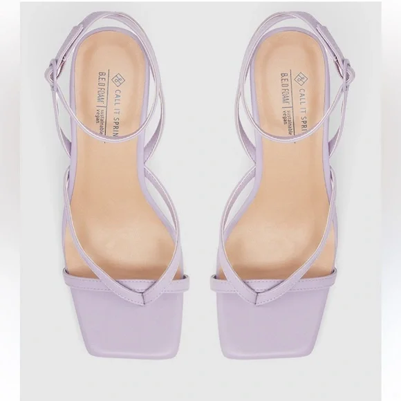 Call It Spring Kianna Block Heel Sandal - Picture 2 of 10